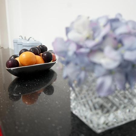 Luxury London Garden Home Sleep 7, 2 Mins To Metro Zewnętrze zdjęcie