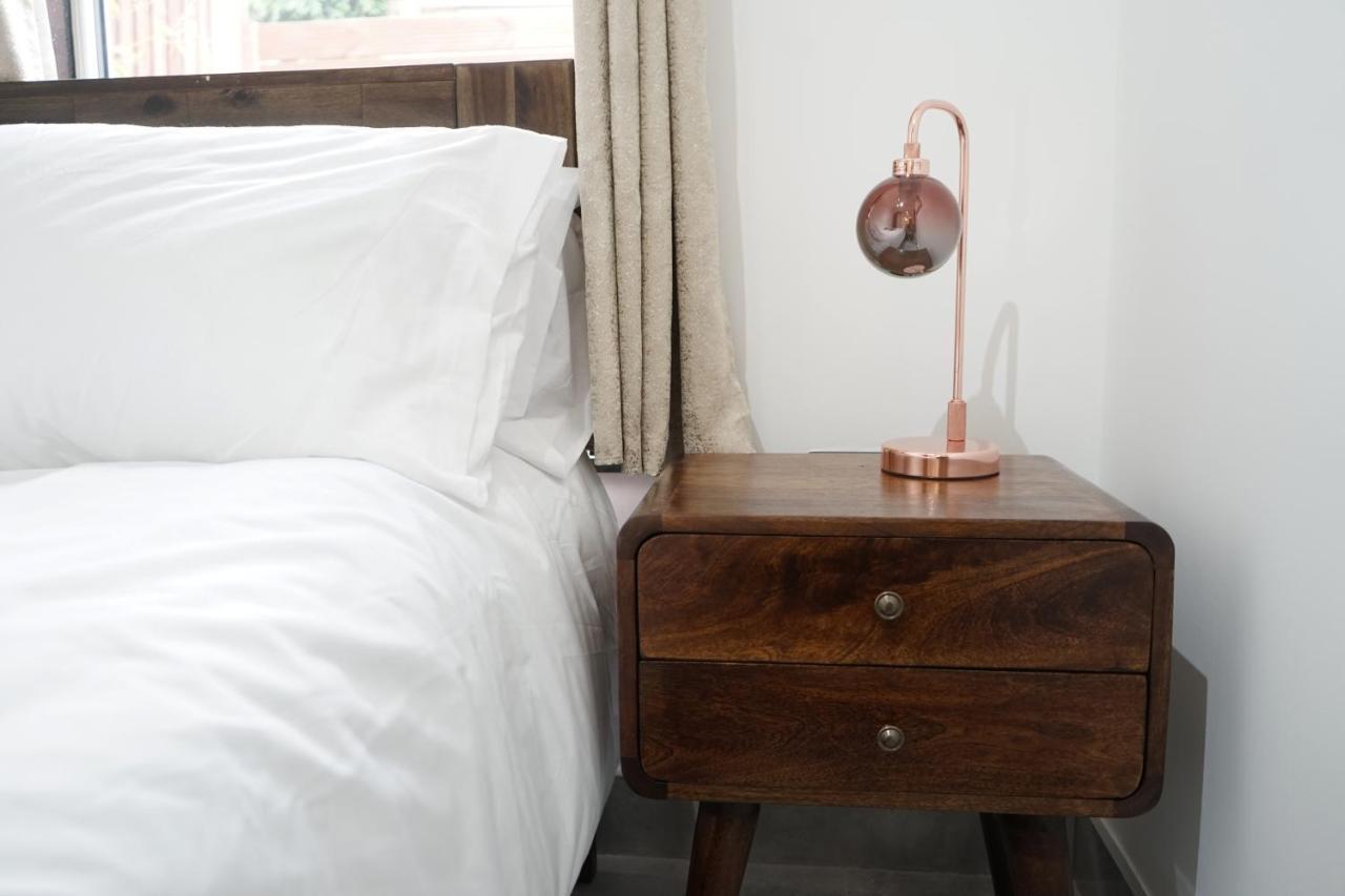 Luxury London Garden Home Sleep 7, 2 Mins To Metro Zewnętrze zdjęcie